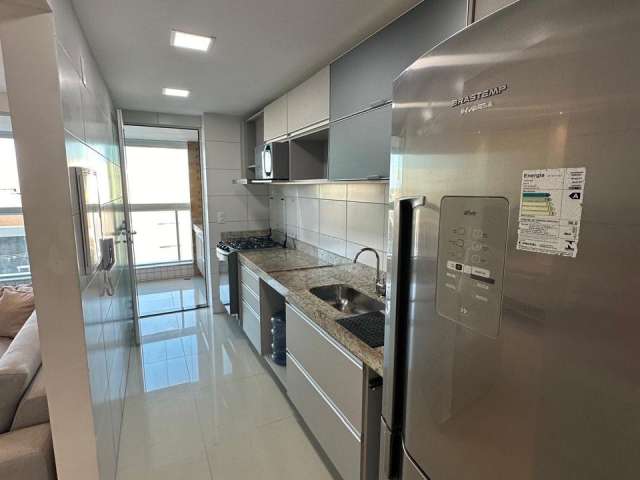 Apartamento todo mobiliado beira mar