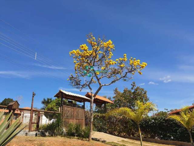 Casa à venda no condominio estancia da mata em jaboticatubas/mg - honbrasil imóveis