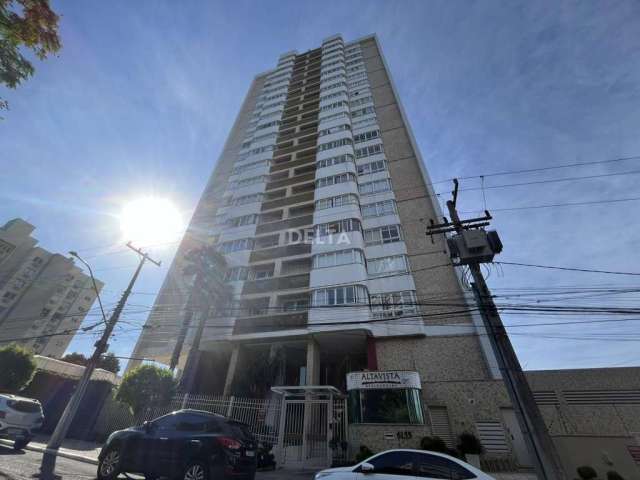 Apartamento com excelente vista panorâmica, orientação solar, 3 dormitórios sendo 1 suíte e 2 vagas individuais cobertas, no bairro Guarani em Novo Hamburgo.