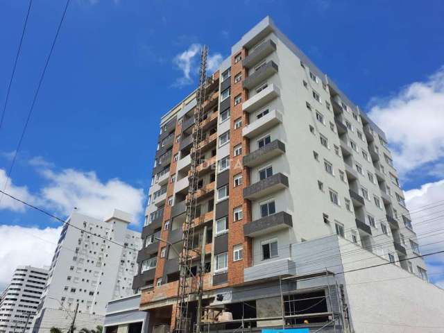 Excelente apartamento com linda vista panorâmica do mar, nascer do sol e fica a 300 m do mar. São 2 dormitórios sendo 1 suíte e 1 vaga coberta, no bairro Centro de Tramandaí.