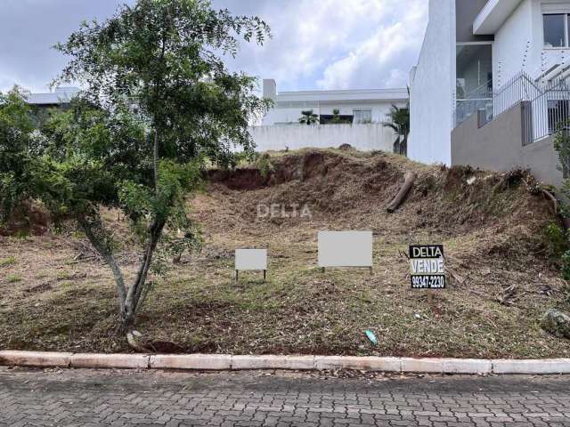 Excelente terreno de 355 m² em uma das ruas mais nobres da cidade, no bairro Jardim Mauá em Novo Hamburgo. Já tem um lindo projeto de casa aprovado.