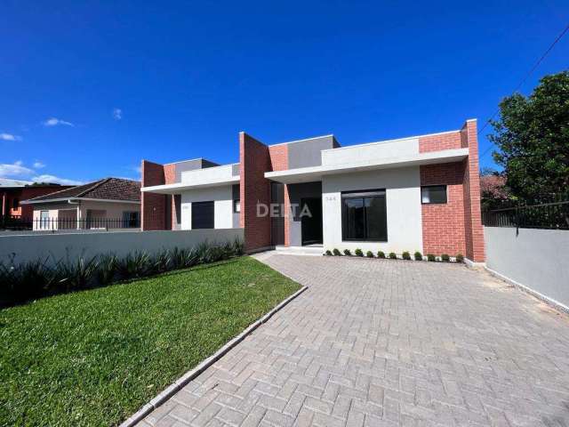 Casa PLANA, pátio amplo, 3 dormitórios (1 suíte) e 3 vagas