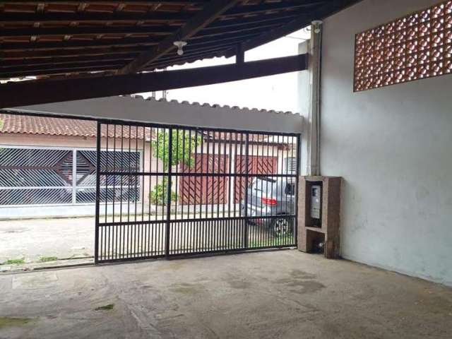 Casa para Venda em Mongaguá, Jd Praia Grande, 1 dormitório, 1 banheiro, 2 vagas