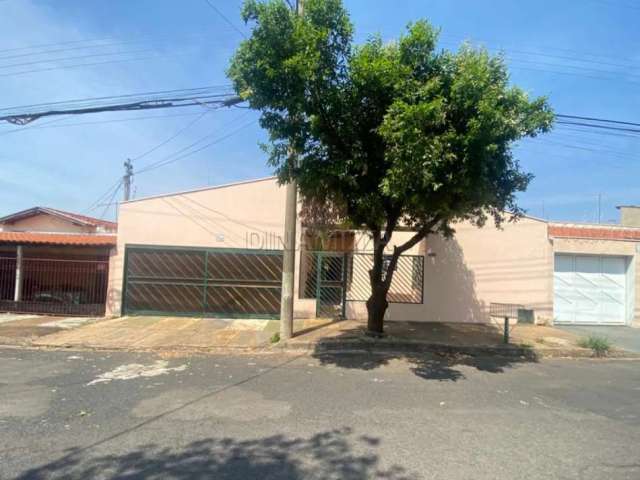 Casa comercial à venda na Rua Sebastião Francisco Dutra, Conjunto Frei Eugênio, Uberaba, 253 m2 por R$ 500.000