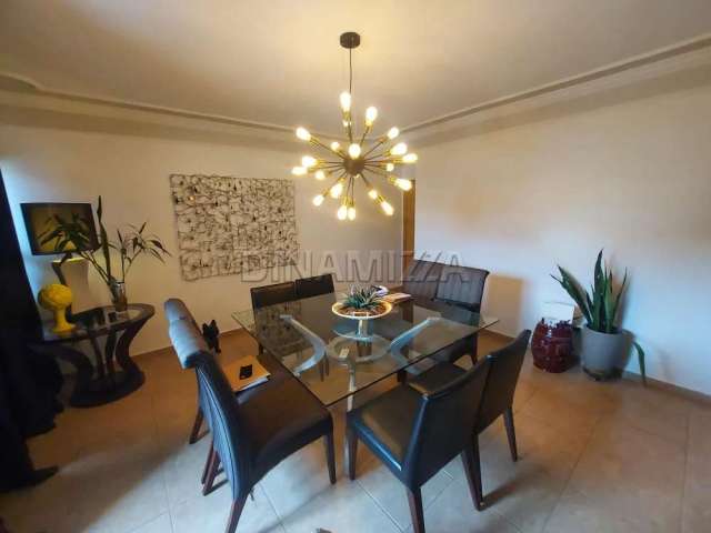 Apartamento com 3 quartos à venda na Rua Aristeu Pires Franca, São Sebastião, Uberaba por R$ 710.000