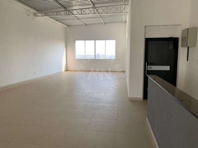 Salão alugar 2 banheiros Novo Centro 160m²