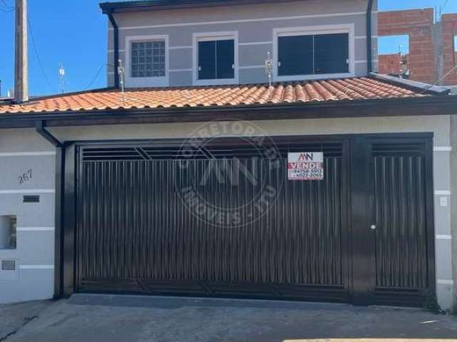 Casa com 2 quartos à venda no Jardim Santa Marta III, Salto , 181 m2 por R$ 595.000