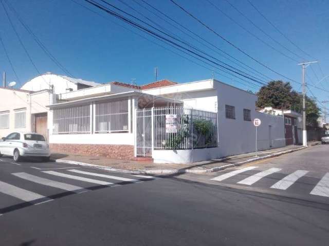 Casa com 3 quartos à venda no Centro, Itu  por R$ 800.000