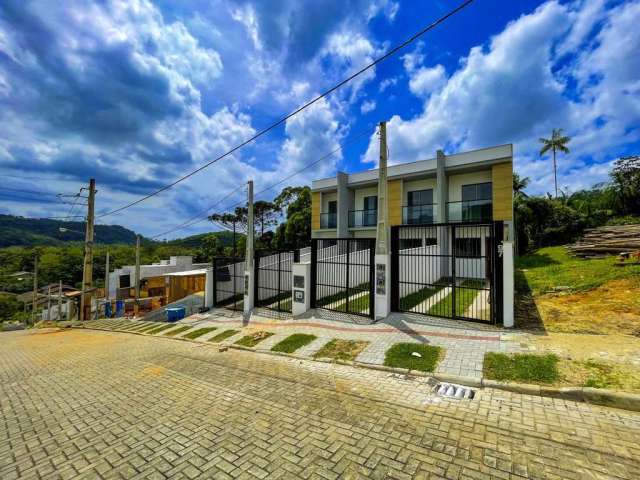 Casa para Venda em Blumenau, Itoupavazinha, 2 dormitórios, 2 banheiros, 1 vaga