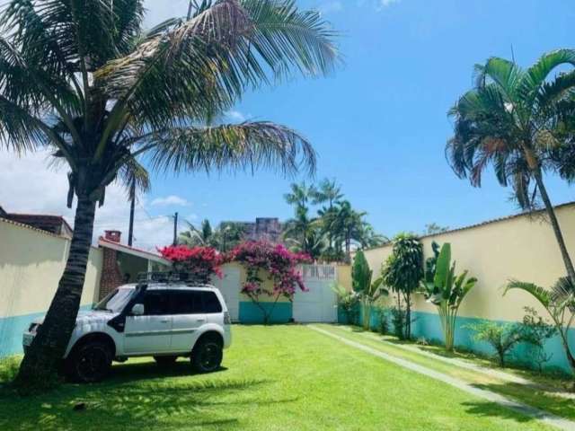 Casa com 2 Dormitórios á 200 metros da Praia de Vista Linda