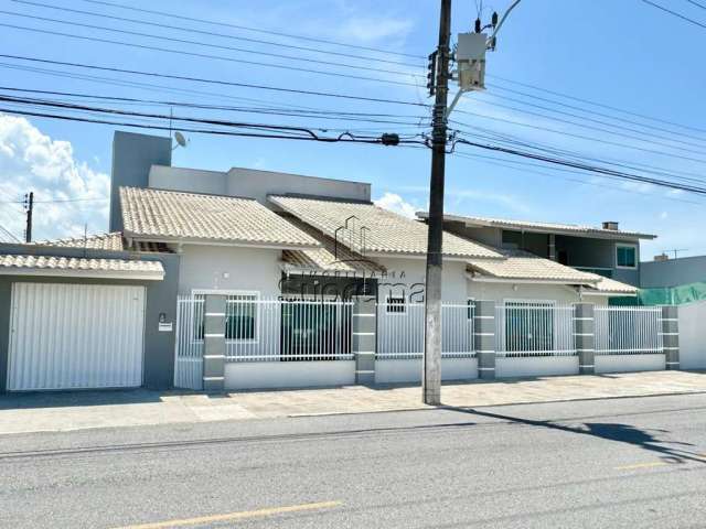 Casa no bairro cordeiros, Cordeiros, Itajaí - SC