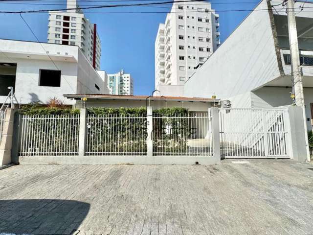 Casa na vila operaria, Vila Operária, Itajaí - SC