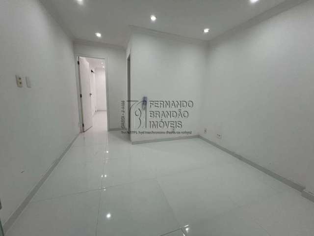 Av. Olegário Maciel 451, Jardim Oceânico, Barra da Tijuca, Barra Top Shopping, alugo linda sala c/ 30m², 1 vaga. Prédio funciona 24 horas