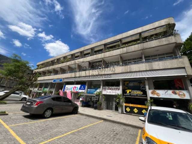 Vendo sala comercial, itanhangui plaza no Itanhangá - Rio de Janeiro, RJ c/ 2 Salas, 1 Vaga de Garagem, 27m² de Área.