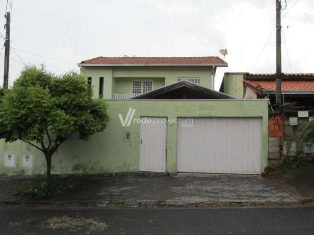 Casa com 4 quartos à venda na Rua Ettore Bertoli, 23, Loteamento Residencial Santa Gertrudes, Valinhos, 180 m2 por R$ 650.000