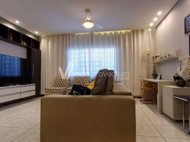 Casa com 3 quartos à venda no Jardim Nova Europa, Campinas , 244 m2 por R$ 850.000