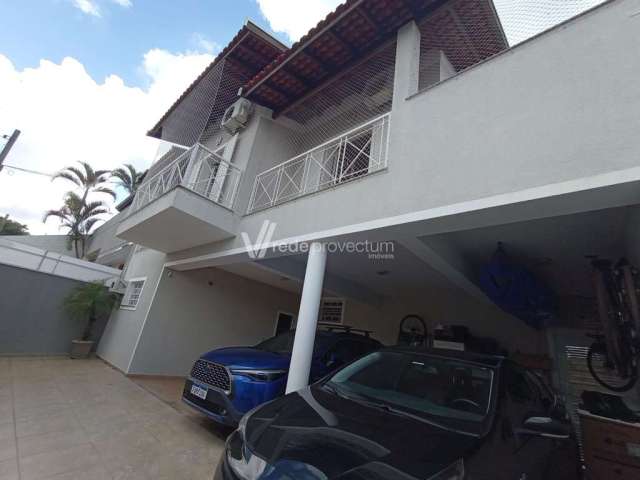 Casa com 4 quartos à venda na Vila Brandina, Campinas , 272 m2 por R$ 1.380.000