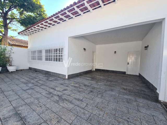 Casa comercial à venda na Paulo Setúbal, 586, Vila Angeli, Valinhos, 226 m2 por R$ 790.000