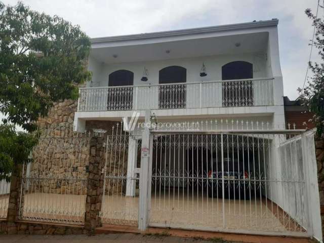 Casa com 4 quartos à venda na Rua República Dominicana, 956, Jardim Nova Europa, Campinas, 250 m2 por R$ 895.000