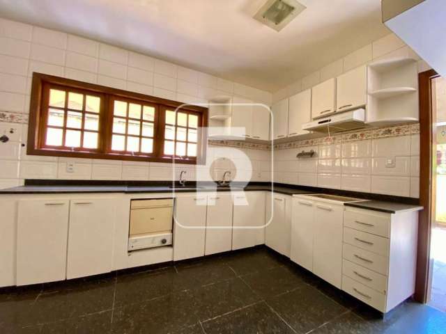 Casa com 3 dormitórios à venda, 300 m² por R$ 1.600.000,00 - Recanto dos Colibris - Conselheiro Lafaiete/MG