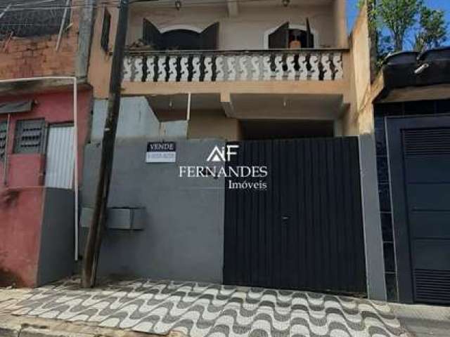 Vende-se Casa de 3 Dormitórios (1 Suíte)