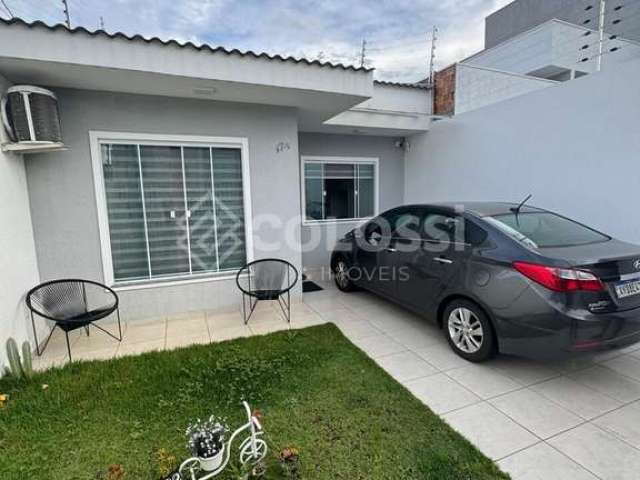 Casa com 3 quartos à venda no Dos Estados, Guarapuava , 69 m2 por R$ 450.000