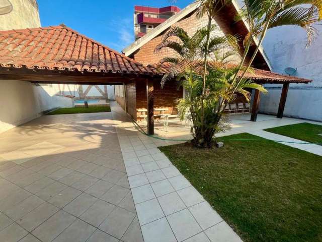 Casa com 4 quartos à venda no Centro, Cabo Frio , 180 m2 por R$ 1.900.000