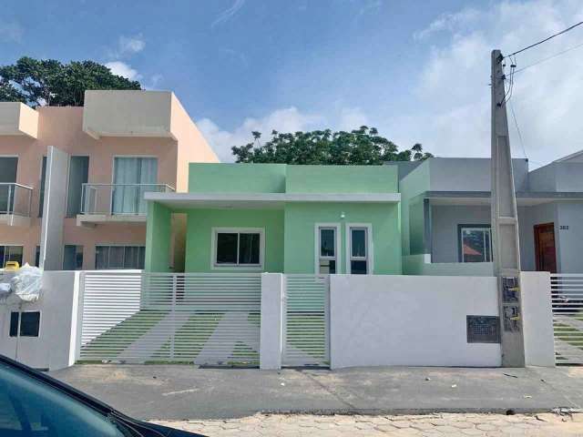 Casa Nova Venda 2q no Rio Vermelho (Servidão Joesi Guimarães)