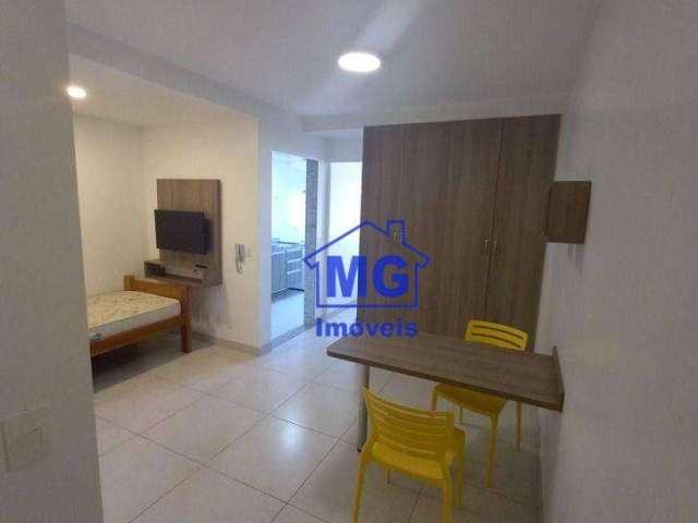 Apartamento com 1 dormitório para alugar, 56 m² - Granja dos Cavaleiros - Macaé/RJ