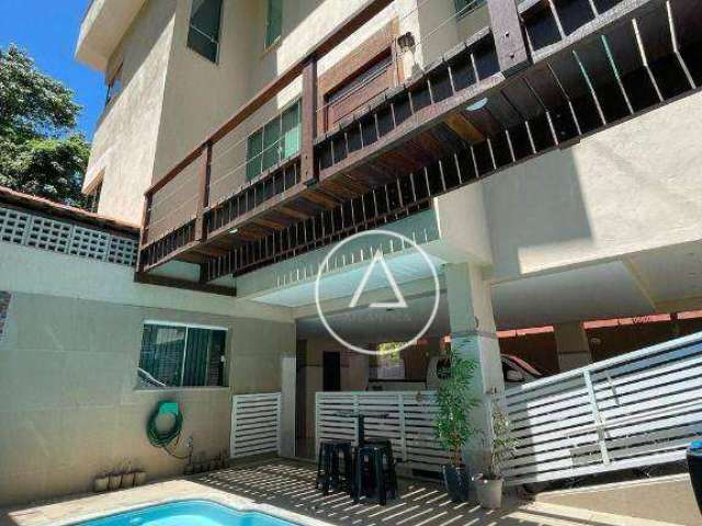 Casa com 3 dormitórios à venda, 180 m² por R$ 990.000,00 - Granja dos Cavaleiros - Macaé/RJ