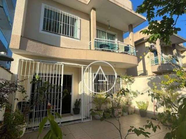 Casa com 3 dormitórios à venda, 113 m² por R$ 550.000,00 - Jardim Mariléa - Rio das Ostras/RJ