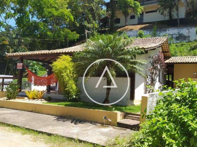 Casa com 3 dormitórios à venda, 296 m² por R$ 600.000,00 - Colinas - Rio das Ostras/RJ