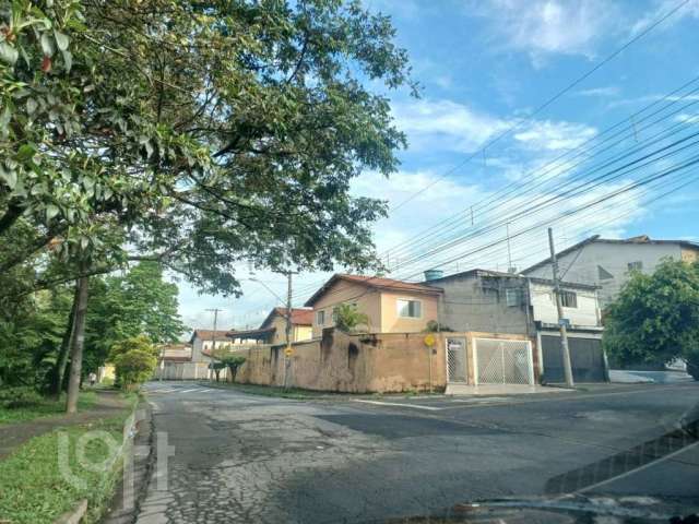 Casa com 3 quartos à venda na dos Poetas Guarulhenses, 15, Vila Rio de Janeiro, Guarulhos por R$ 620.000