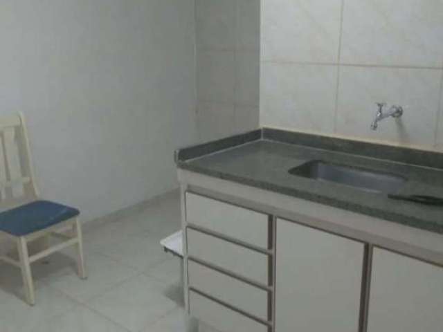 Casa com 7 quartos à venda na Baiardo Medeiros, 307, Vila Jacuí, São Paulo por R$ 480.000