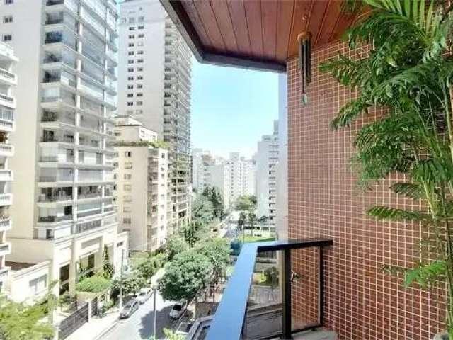 Espaçoso apartamento no bairro de Higienópolis.