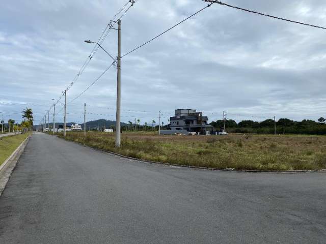 Terreno em Loteamento Aberto nos Ingleses