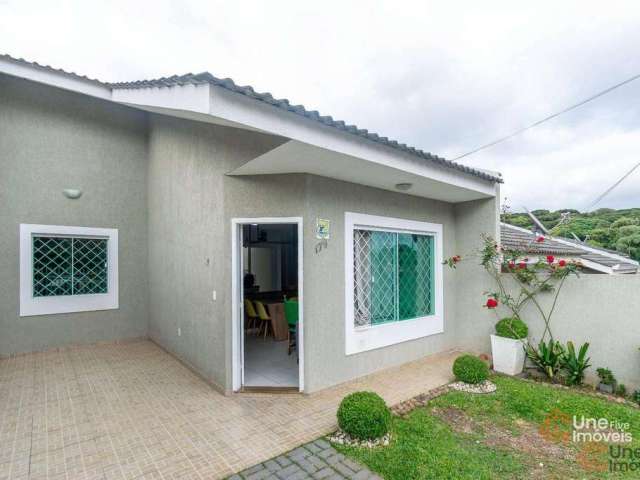 Casa semi mobiliada com 3 quartos sendo 1 suíte