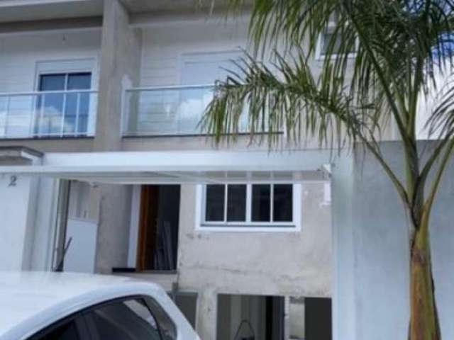 Casa com 5 quartos à venda no Cachoeira, Curitiba  por R$ 945.000