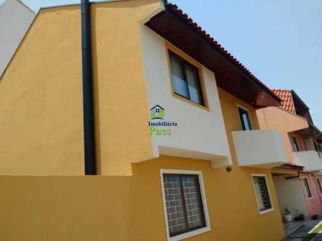 Casa com 3 quartos à venda no Uberaba, Curitiba  por R$ 635.000