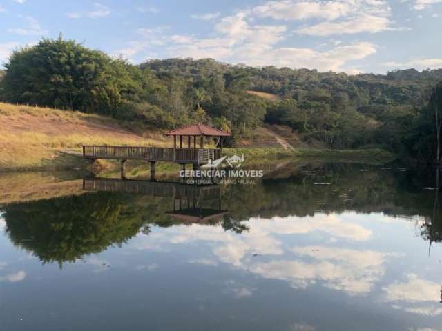 Fazenda 30 Hectares toda aproveitável com 5 represas em Oliveira - MG