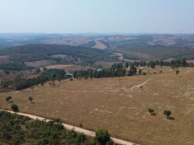 Chácaras 1.000m² com água , luz , escritura e Registro em Itaúna!