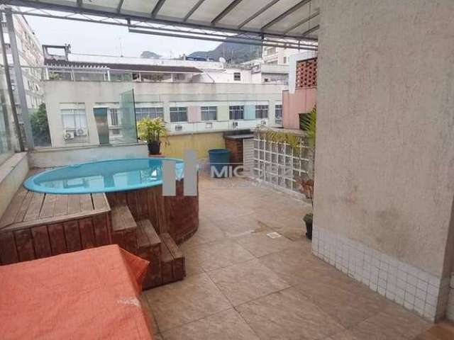 Cobertura com 3 quartos, Piscina, churrasqueira, 3 vagas. Praça Afonso Pena