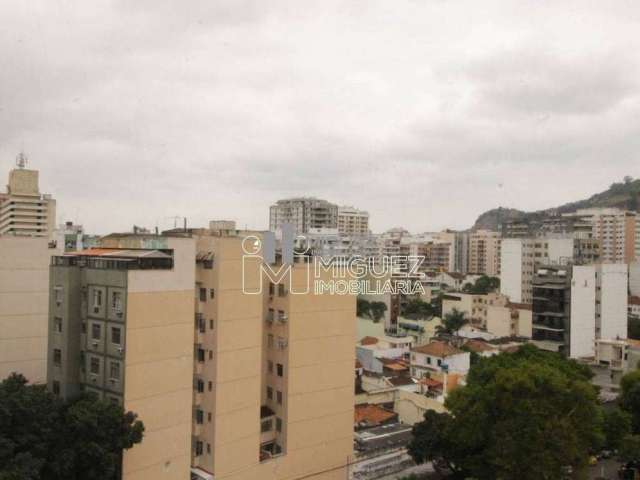 Rua desembargador Isidro - Sala Comercial com direito à Terraço - Bairro Tijuca