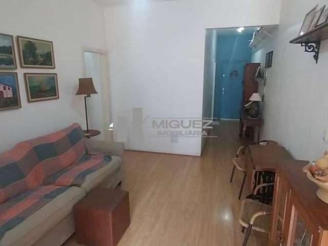 PRAÇA AFONSO PENA - Metrô - Código 12179 - Apartamento com 2 quartos, Tijuca - Chaves na empresa