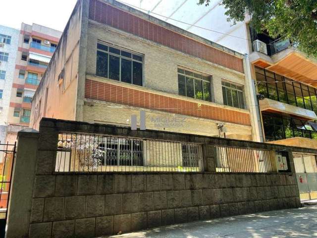 Casa Comercial para alugar na Rua Dona Delfina!