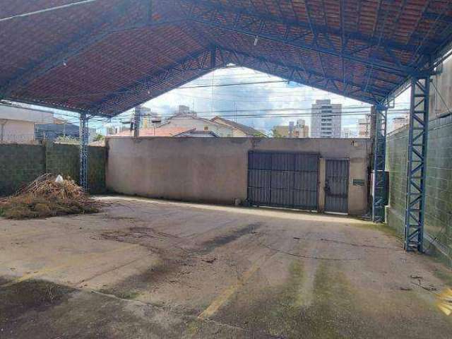 Sobrado para fins comerciais à venda, 813 m² - Centro - Taubaté/SP