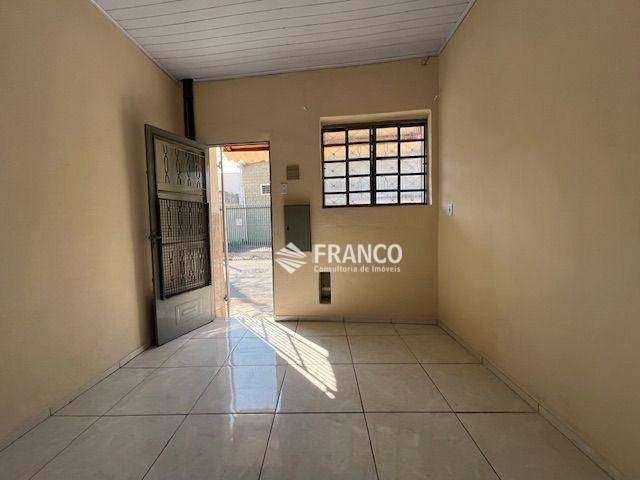 Casa com 2 dormitórios à venda, 80m² - Centro - Taubaté/SP