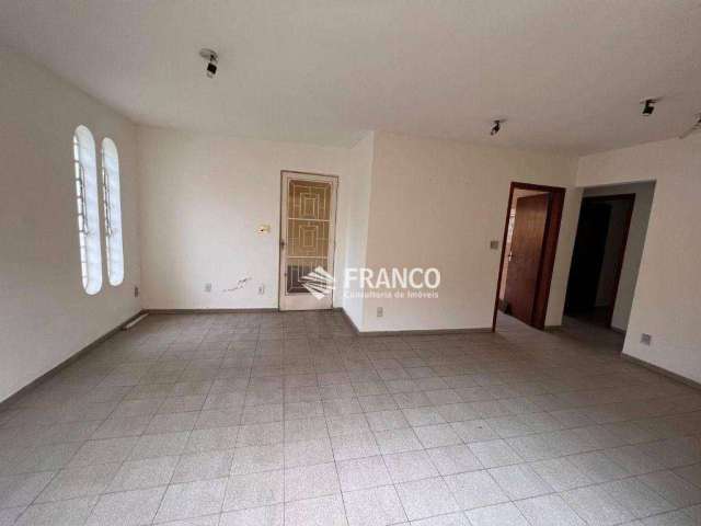 Casa com 2 dormitórios à venda, 75 m² por R$ 380.000,00 - Vila Jaboticabeira - Taubaté/SP