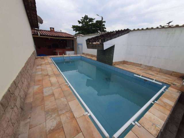 Charmosa casa mobiliada com 2 Quartos e  Piscina - locação