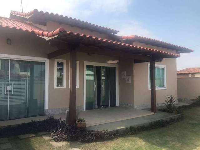 Casa com 3 Quartos  (2 Suites ) e Piscina - Condominio Sonho de Vida